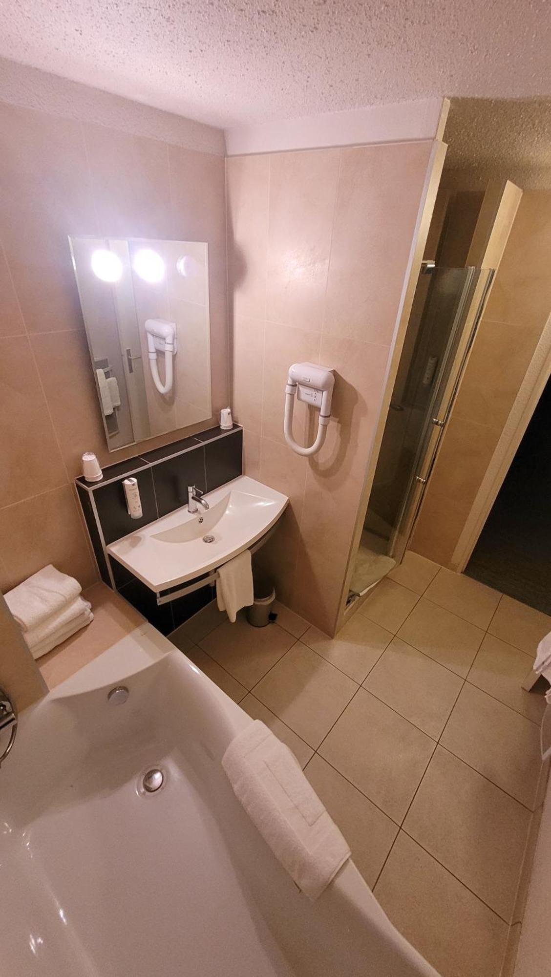 Enzo Hotels Diane - Logis Amneville Luaran gambar